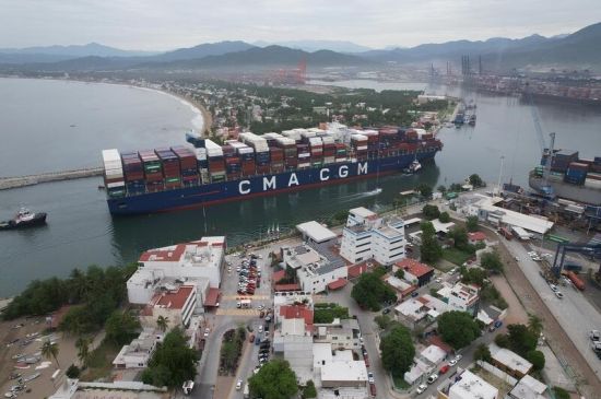 Crisis de seguridad congela despacho de comercio exterior en puertos del Pacífico